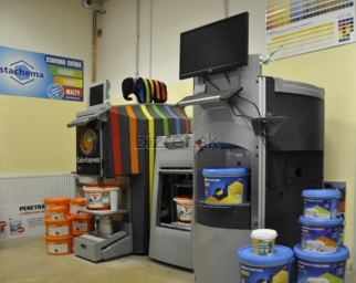 Miešanie omietok a farieb na počkanie