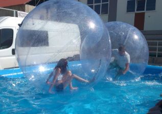 Aqua zorbing – vodné bubliny