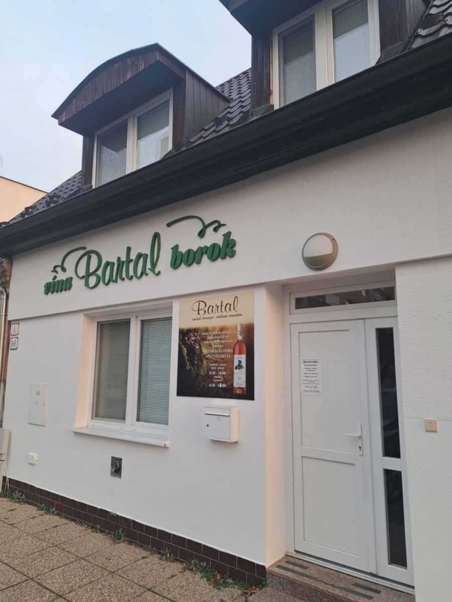 Predaj vína v Šamoríne