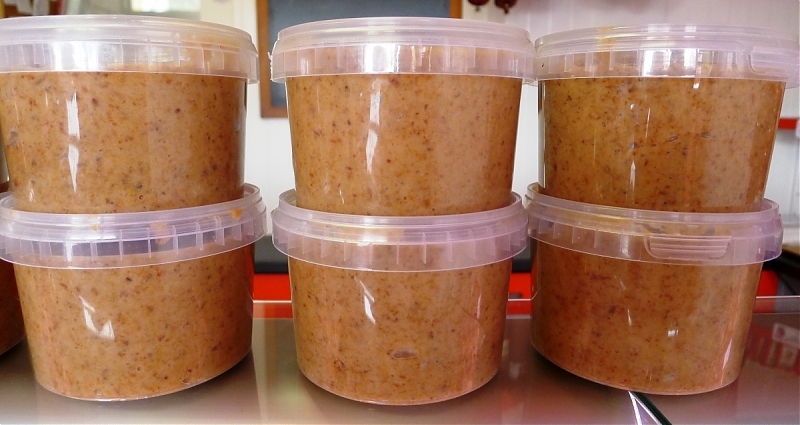 Minced pork cracklings