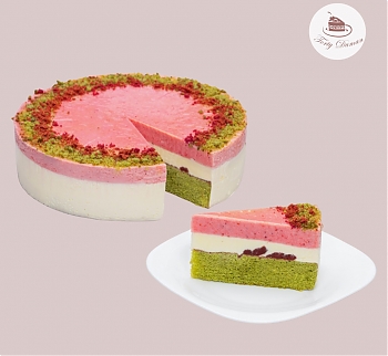 Matcha jahodová torta s krémom z bielej čokolády