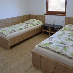 5 X  2+2 rodinné apartmány (2 spálne)