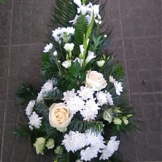 SMÚTOČNÁ VYPICHOVANÁ KYTICA GLADIOLA