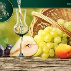 „Gyümölcspárlat“ (ovocný destilát)