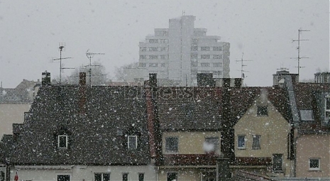 Posyp, posýpanie ciest, chodníkov Bratislava