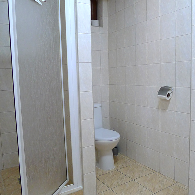 1 x 4 lôžková apartmán (spoločná spálňa)