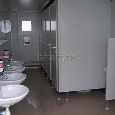Zvlášť sprchové a WC kontajnery