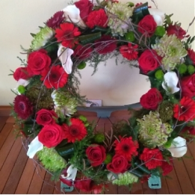 Smútočný vypichovaný veniec Ruža