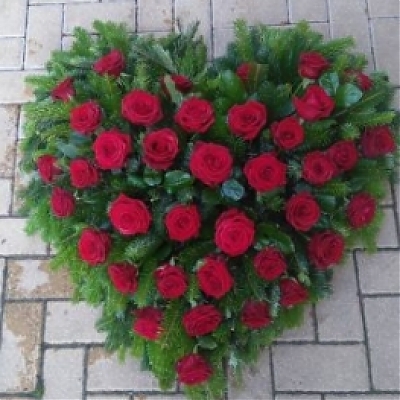 Vypichovaný veniec Srdce