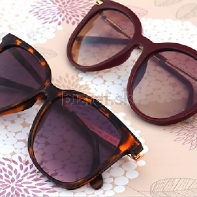 Calvin Klein a Ted Baker