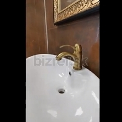 Nahliadnite do nášho luxusného showroomu,