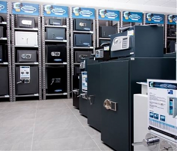 Rottner Security Slovensko, s.r.o.: Hrachová 16A, 821 05 Bratislava, tel. č. 0905 422 614, 0917 224 005