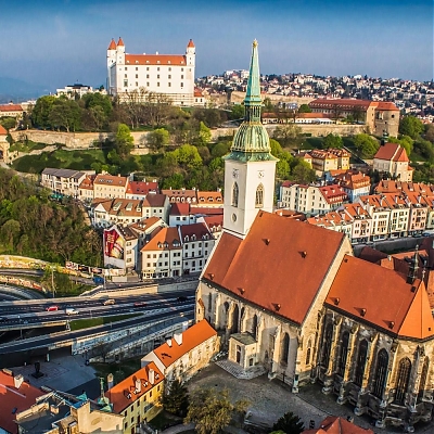 Bratislava / 70 km /